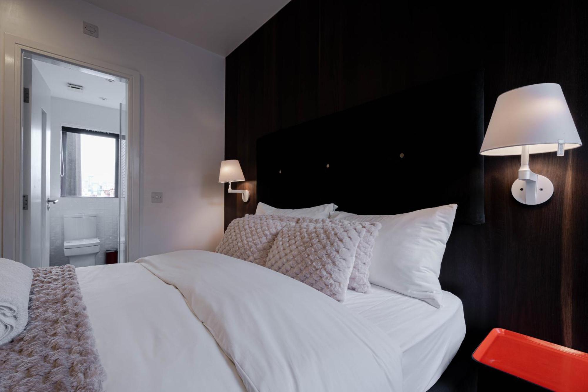The Whitechapel Hotell London Eksteriør bilde