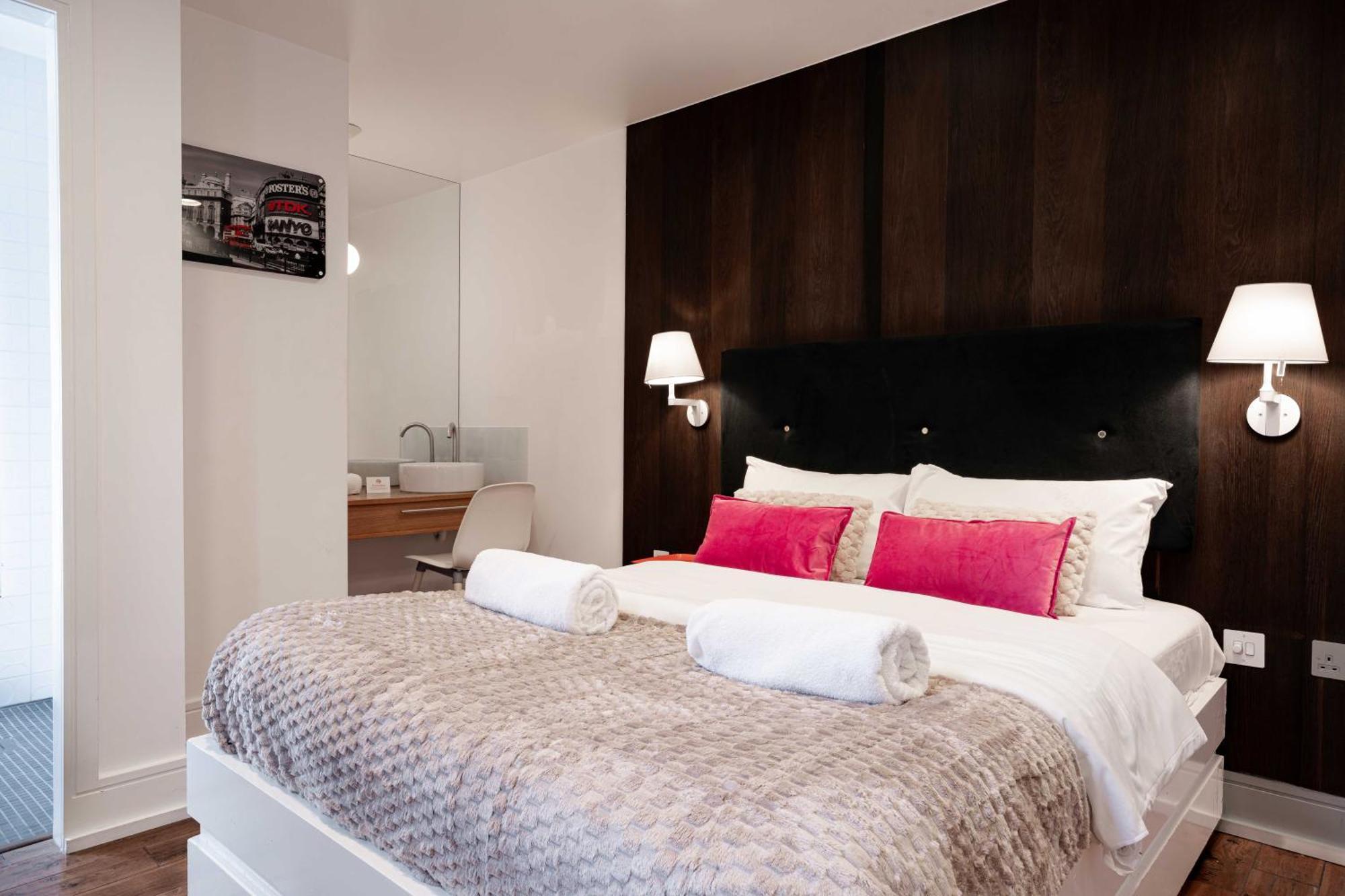 The Whitechapel Hotell London Eksteriør bilde
